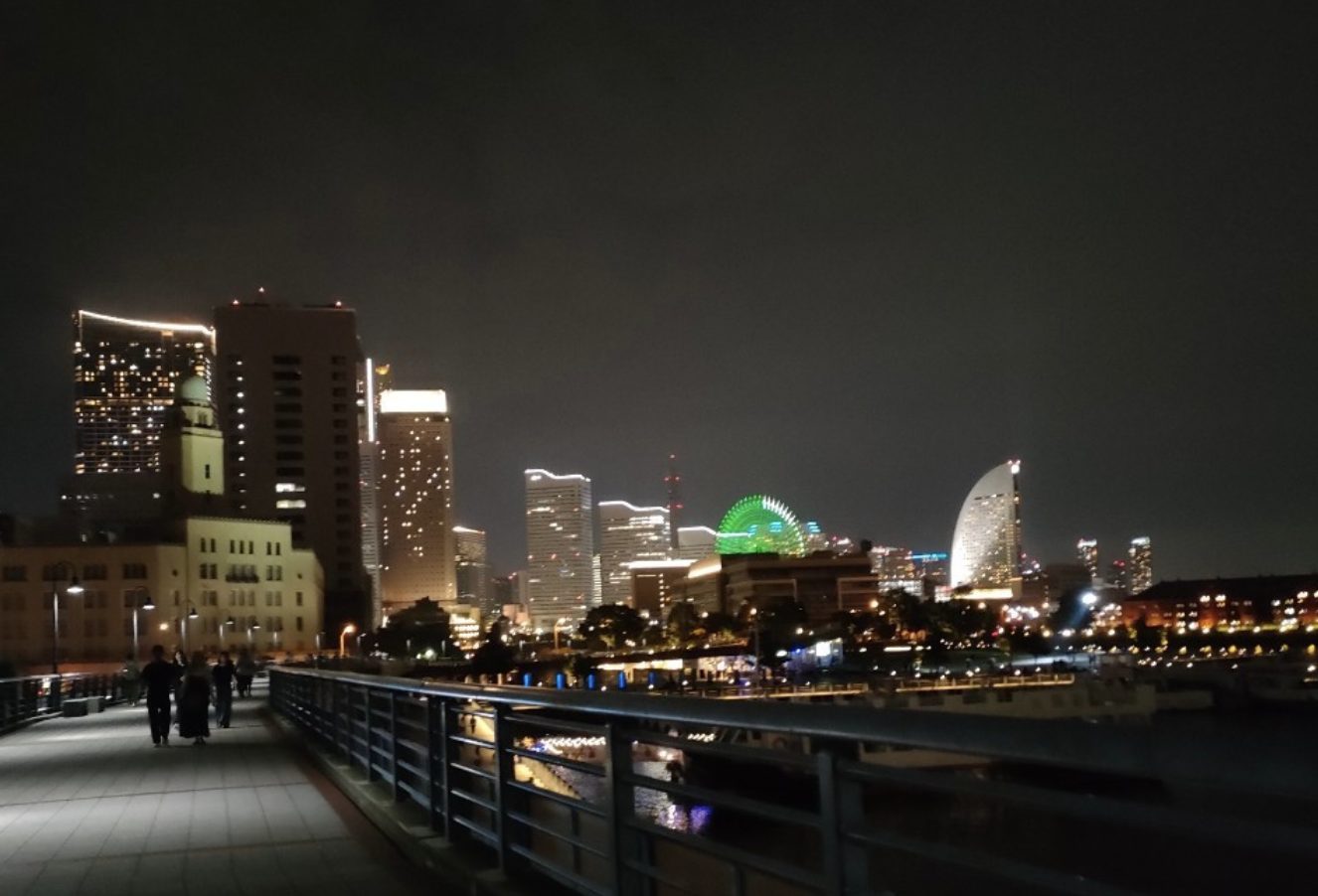夜景の見える展望デッキ
